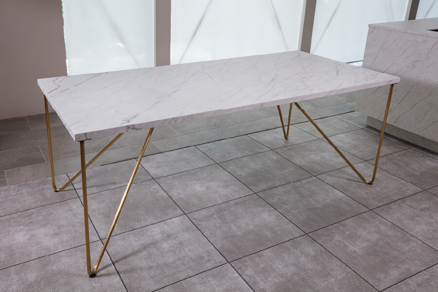 自由な天板のイメージ写真